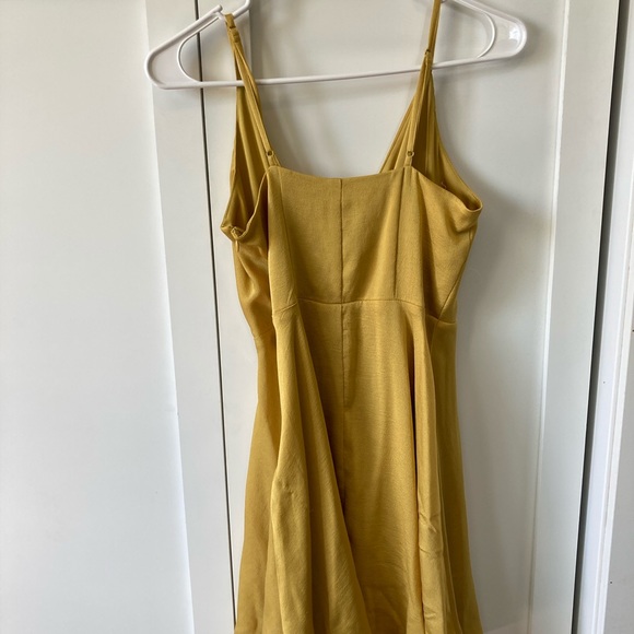 Dress - Picture 3 of 4